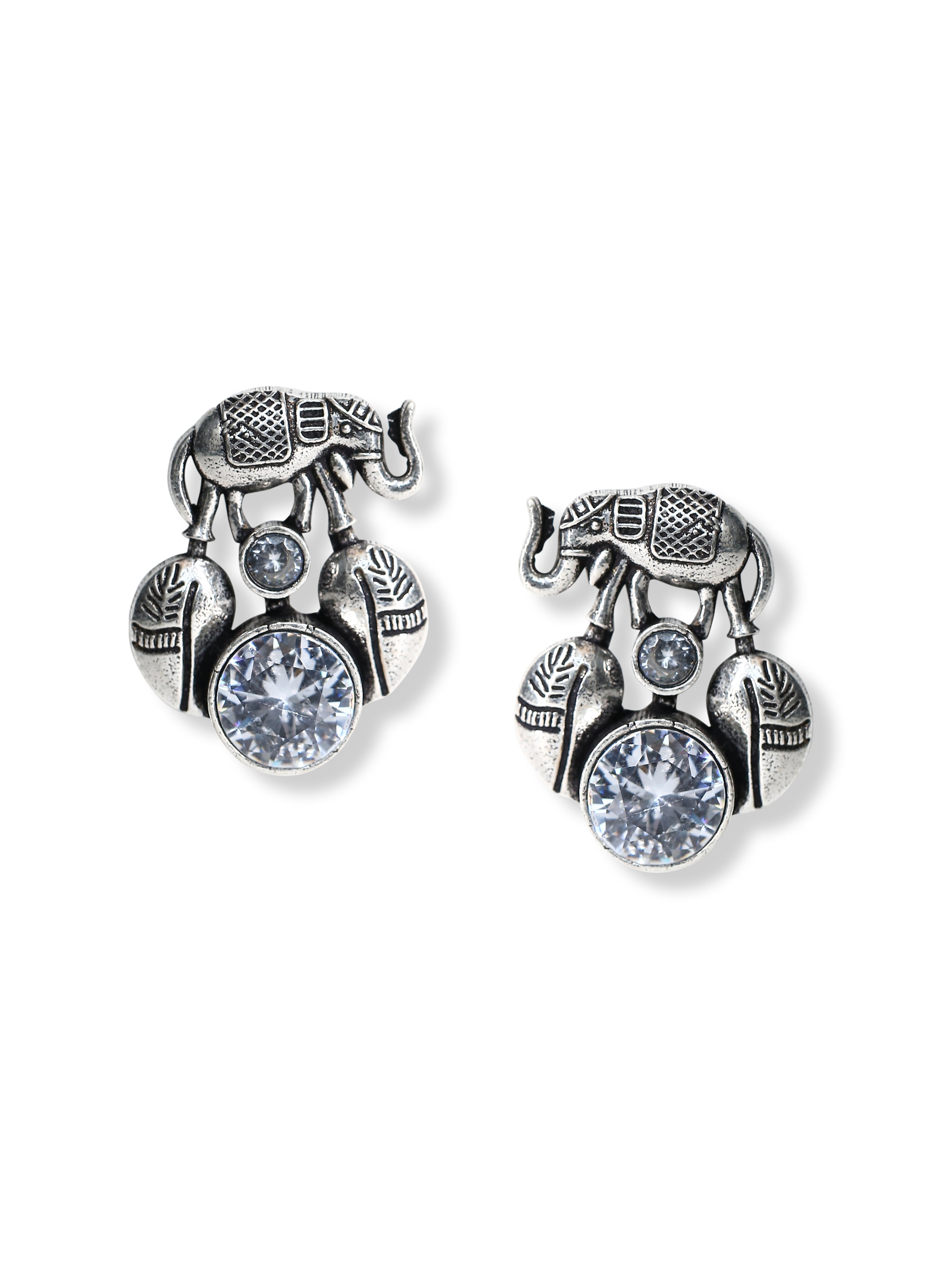 Elephant oxidised Mid diamond stud