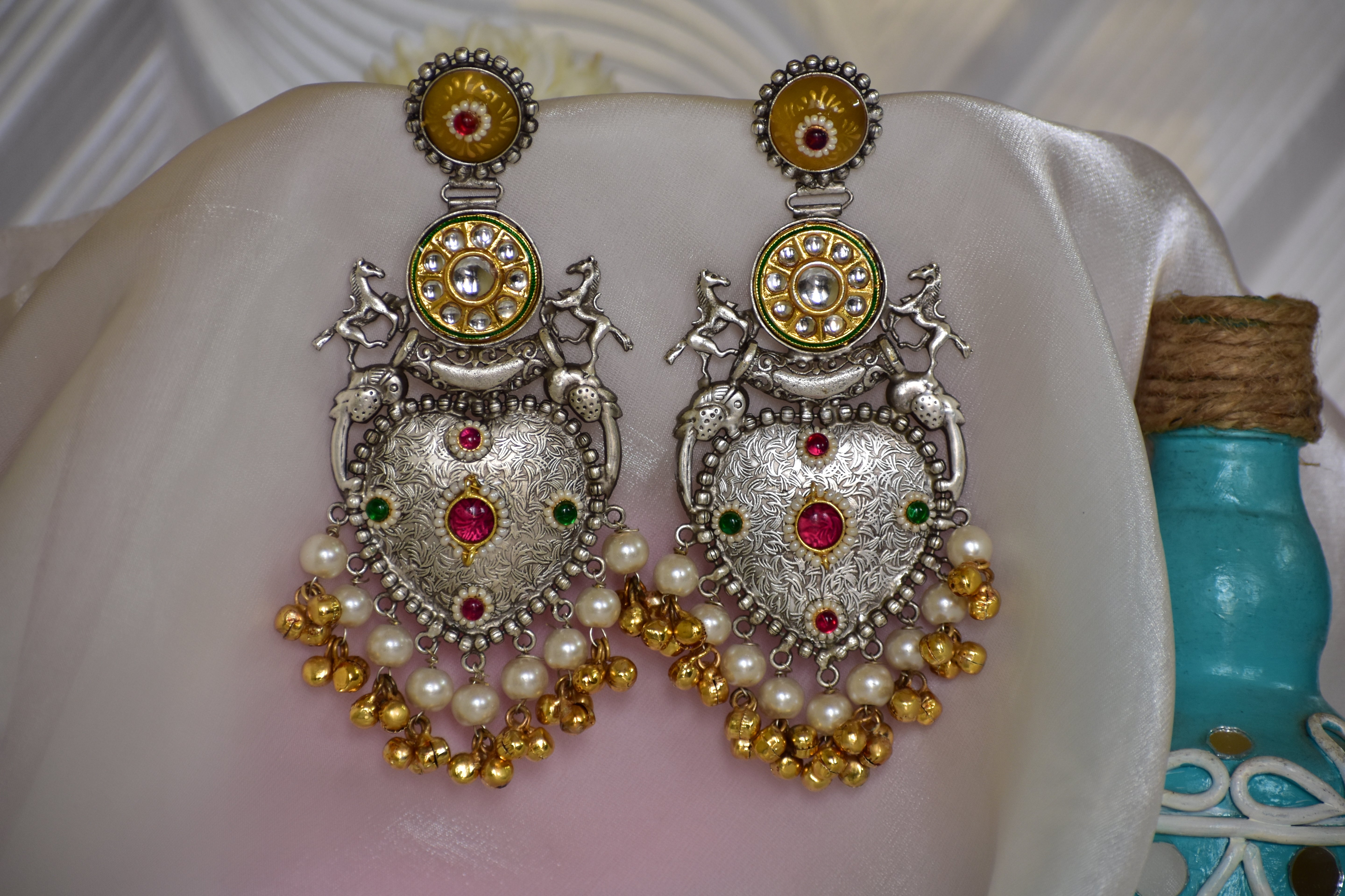 Ruhani Silver Jhumka